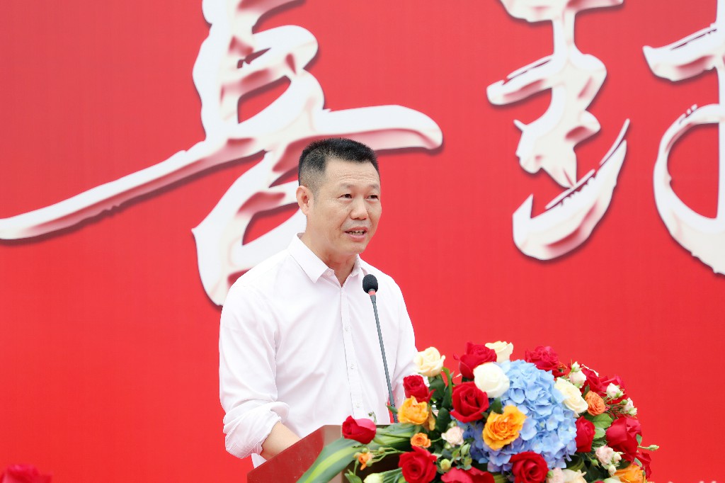 喜封金頂，不負(fù)佳期丨茶山尚錦匯項(xiàng)目封頂儀式圓滿(mǎn)舉行(圖3)
